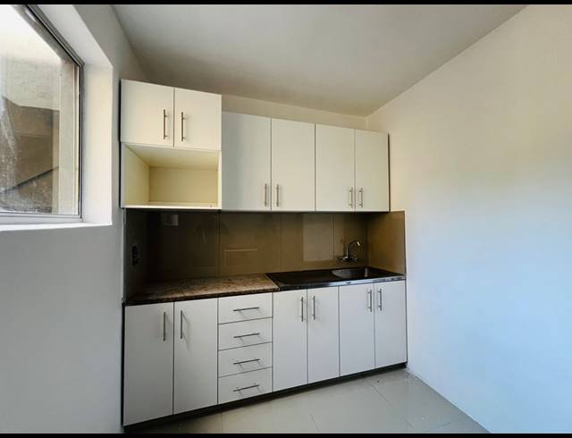 1.5 BEDROOM APARTMENT FOR SALE IN POINT WATERFRONT
